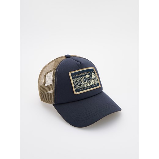 Reserved - Czapka trucker z naszywką - granatowy ze sklepu Reserved w kategorii Czapki z daszkiem męskie - zdjęcie 178950487
