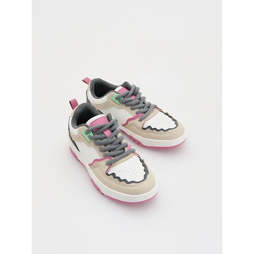 Reserved - Trampki z imitacji skóry - biały Reserved 28 Reserved