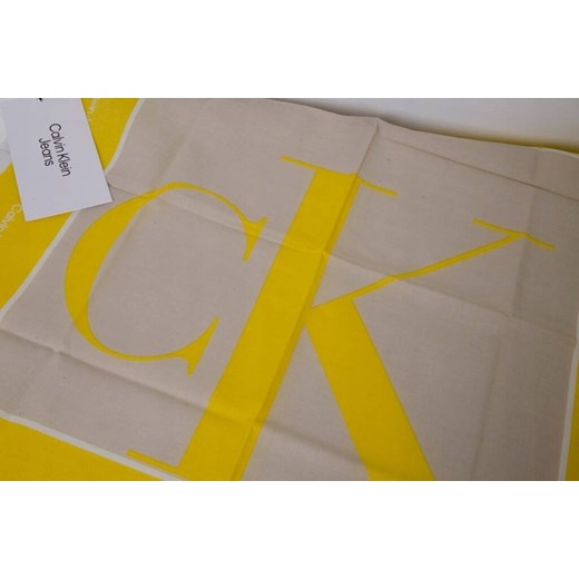 CHUSTA CALVIN KLEIN ze sklepu olika.com.pl w kategorii Szaliki i chusty damskie - zdjęcie 178958889