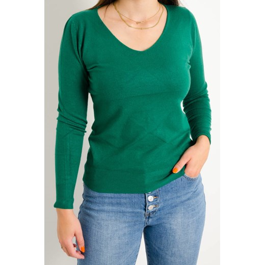 SWETER Z DEKOLTEM W SZPIC- ZIELONY ze sklepu olika.com.pl w kategorii Swetry damskie - zdjęcie 178959999