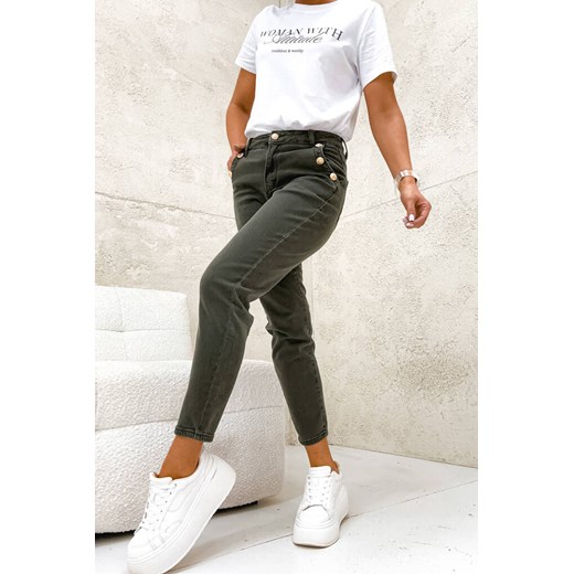 SPODNIE MOM FIT Z OZDOBNYMI GUZIKAMI NA KIESZENIACH - ZIELONE ze sklepu olika.com.pl w kategorii Jeansy damskie - zdjęcie 178962955