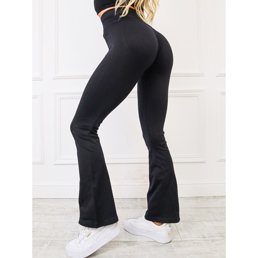 LEGGINSY PUSH UP Z ROZSZERZANĄ NOGAWKĄ- CZARNE ze sklepu olika.com.pl w kategorii Spodnie damskie - zdjęcie 178969557