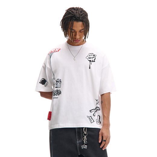Cropp - Biały T-shirt z nieregularnymi nadrukami - biały ze sklepu Cropp w kategorii T-shirty męskie - zdjęcie 178979247