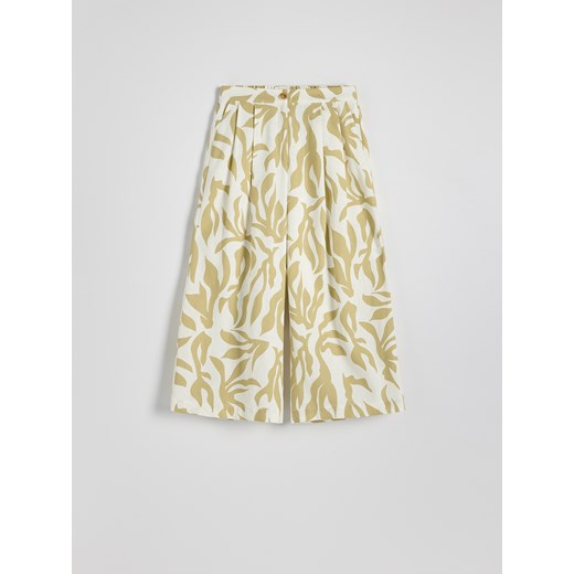 Spodnie damskie Reserved wiosenne w abstrakcyjne wzory z wiskozy 