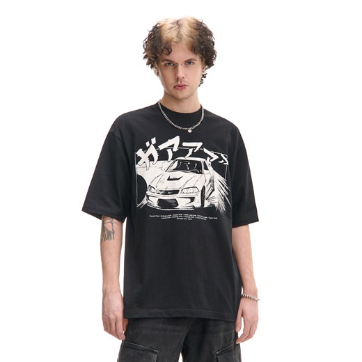 Cropp - Czarna koszulka z samochodem - czarny ze sklepu Cropp w kategorii T-shirty męskie - zdjęcie 179026879