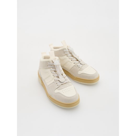 Reserved - Wysokie sneakersy - biały ze sklepu Reserved w kategorii Buty sportowe dziecięce - zdjęcie 179034696