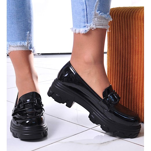 Czarne półbuty loafersy na platformie /C5-2 12361 T791/ ze sklepu Pantofelek24.pl w kategorii Półbuty damskie - zdjęcie 179046268