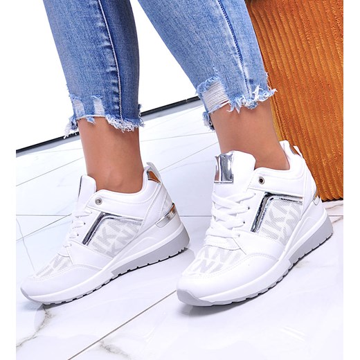 Białe trampki sneakersy na niskim koturnie /F7-2 12423 T650/ ze sklepu Pantofelek24.pl w kategorii Buty sportowe damskie - zdjęcie 179061748