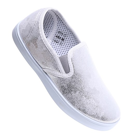 Wsuwane srebrne dziewczęce tenisówki slip on /B6-2 15593 T196/ ze sklepu Pantofelek24.pl w kategorii Trampki dziecięce - zdjęcie 179064598