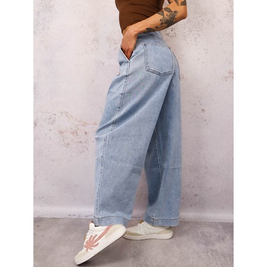 SPODNIE JEANSOWE MOM FIT- JASNY JEANS ze sklepu olika.com.pl w kategorii Jeansy damskie - zdjęcie 179067098