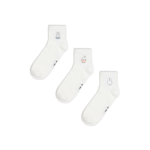 Cropp - Zestaw białych skarpet z naszywkami Miffy - biały ze sklepu Cropp w kategorii Skarpetki damskie - zdjęcie 179077987