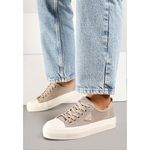 Trampki damskie Born2be na wiosnę 