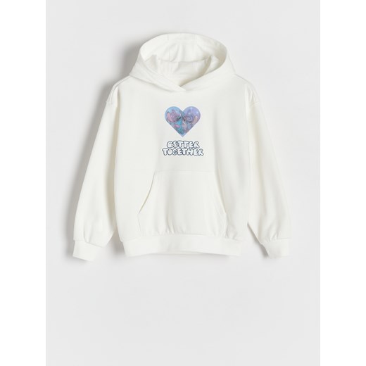 Reserved - Bluza Lilo & Stitch z aplikacją 3D - złamana biel ze sklepu Reserved w kategorii Bluzy dziewczęce - zdjęcie 179101178