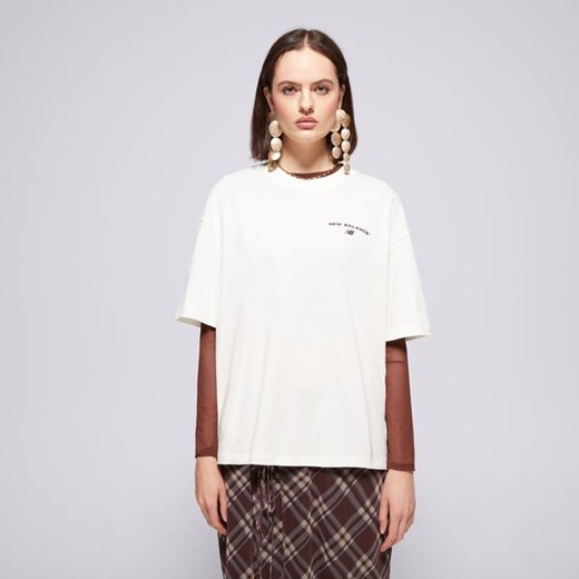 NEW BALANCE T-SHIRT REIMAGINED OVERSIZED ze sklepu Sizeer w kategorii Bluzki damskie - zdjęcie 179108655