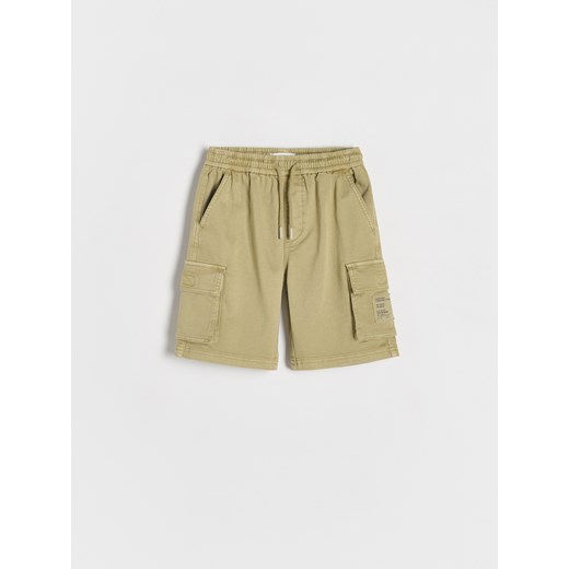 Reserved - Wysokoelastyczne szorty cargo - jasnozielony ze sklepu Reserved w kategorii Spodenki chłopięce - zdjęcie 179118166