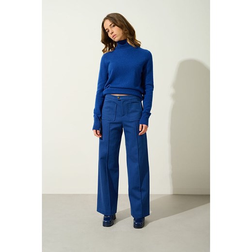 Sweter damski AUTHENTIC CASHMERE z golfem 