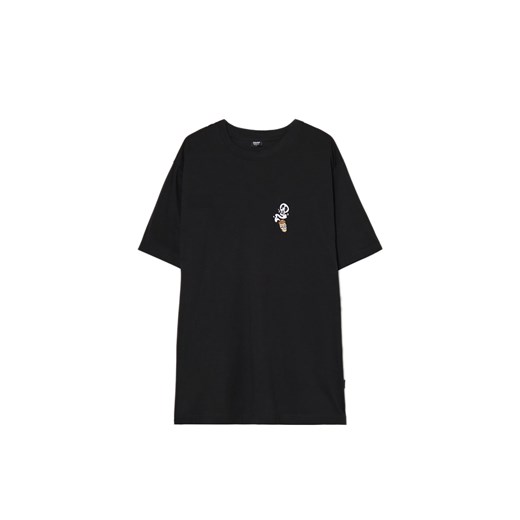 Cropp - Czarna koszulka z kawą i duchem - czarny ze sklepu Cropp w kategorii T-shirty męskie - zdjęcie 179121657