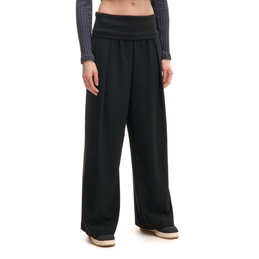 Cropp - Spodnie wide leg z wiskozą - czarny ze sklepu Cropp w kategorii Spodnie damskie - zdjęcie 179121686