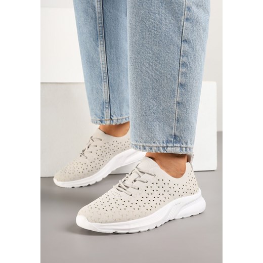 Jasnoszare Sneakersy z Ażurową Cholewką Uliravia ze sklepu born2be.pl w kategorii Buty sportowe damskie - zdjęcie 179128776