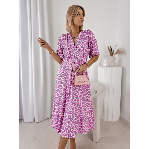 Sukienka w abstrakcyjnym wzorze casual
