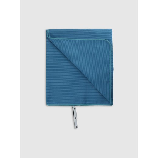 Ręcznik treningowy 4F 4FWSS25ATOWU060 - niebieski 80x170cm Sportstylestory.com