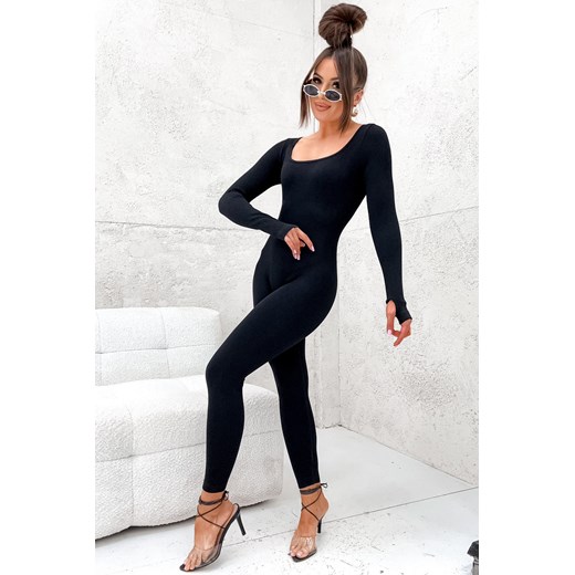 CZARNY DOPASOWANY KOMBINEZON MODELUJĄCY ze sklepu olika.com.pl w kategorii Kombinezony damskie - zdjęcie 179152775