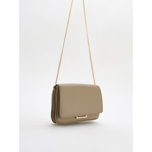 Reserved - Torebka z łańcuszkiem - beżowy Reserved ONE SIZE Reserved