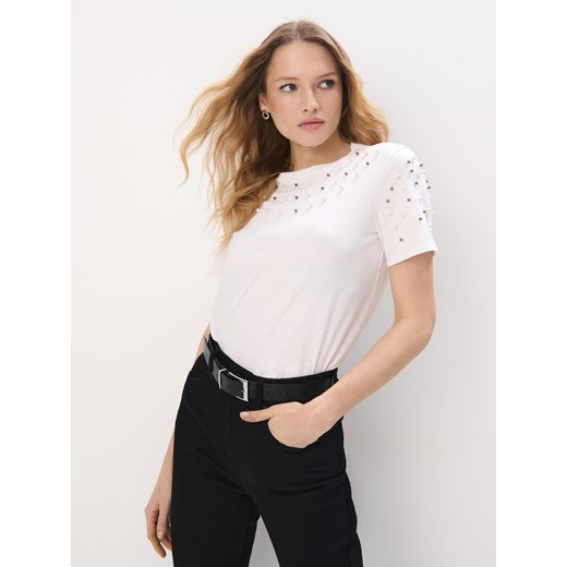 Mohito - Bawełniany biały t-shirt z ozdobnymi elementami - biały Mohito XS Mohito