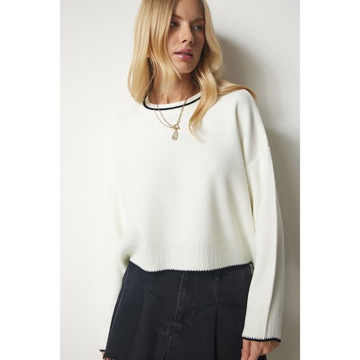 Happiness Istanbul Sweter w kolorze białym Happiness Istanbul onesize promocja Limango Polska