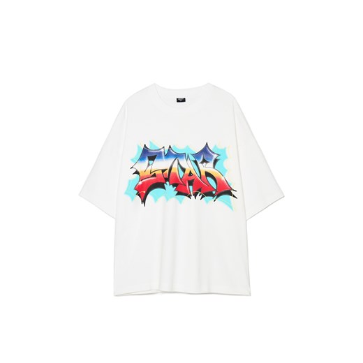 Cropp - Biała koszulka z napisem graffiti - biały ze sklepu Cropp w kategorii T-shirty męskie - zdjęcie 179179846