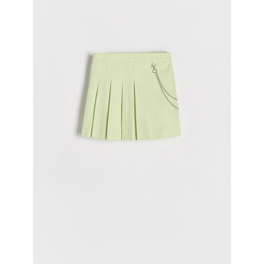 Reserved - Plisowana spódnica z łańcuchem - jasnozielony ze sklepu Reserved w kategorii Spódnice dziewczęce - zdjęcie 179190377