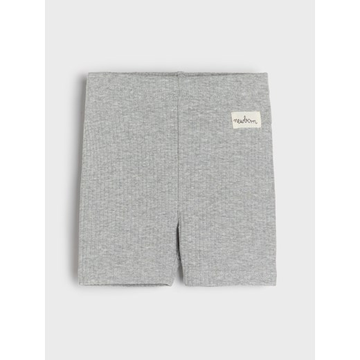 Sinsay - Krótkie legginsy z prążkowanej dzianiny z ozdobną naszywką 3 pack - Sinsay 80 Sinsay