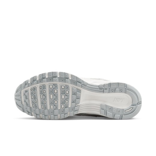 Buty sportowe damskie Nike płaskie