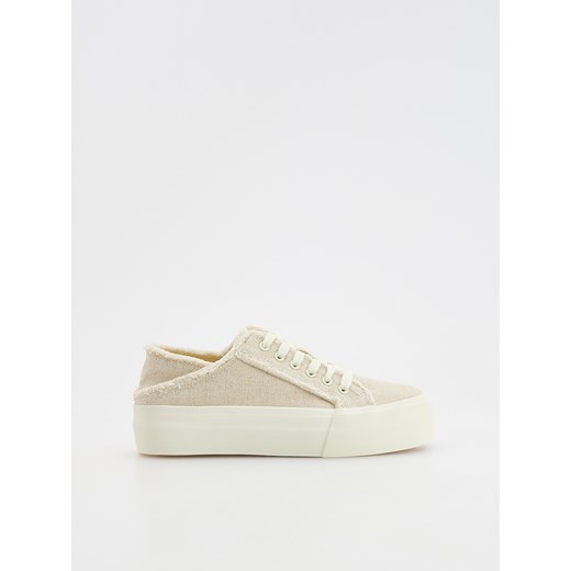 Reserved - Sneakersy na szerokiej podeszwie - beżowy ze sklepu Reserved w kategorii Trampki damskie - zdjęcie 179209957