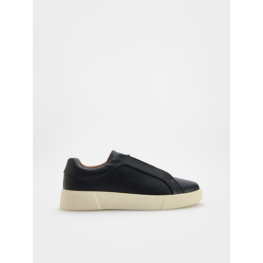 Reserved - Skórzane sneakersy - czarny ze sklepu Reserved w kategorii Trampki męskie - zdjęcie 179216726