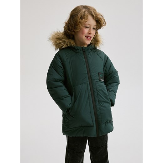 Reserved - Ocieplana kurtka parka z kapturem - ciemnozielony ze sklepu Reserved w kategorii Kurtki chłopięce - zdjęcie 179224707