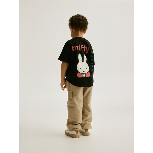 Reserved - T-shirt oversize Miffy - czarny Reserved 5-2 lata) okazyjna cena Reserved