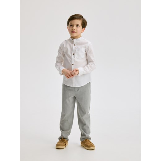 Reserved - Eleganckie spodnie z wiskozą - jasnoszary ze sklepu Reserved w kategorii Spodnie chłopięce - zdjęcie 179230635