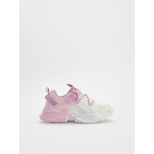 Reserved - Lekkie sneakersy z imitacji skóry - biały Reserved 30 Reserved