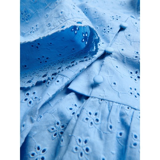 Sukienka Reserved midi casual z dekoltem w serek na wiosnę