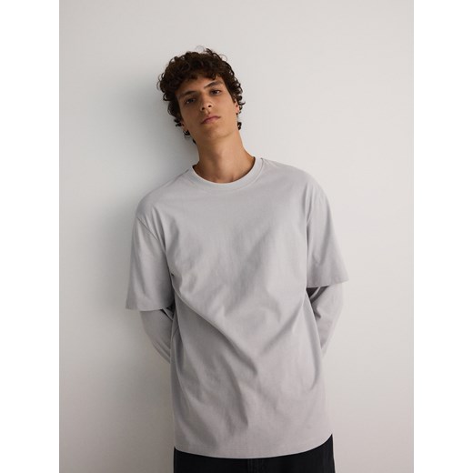 Reserved - Longsleeve relaxed z bawełny - jasnoszary ze sklepu Reserved w kategorii T-shirty męskie - zdjęcie 179238798