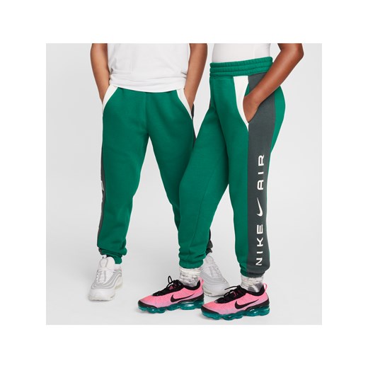 Spodnie dla dużych dzieci Nike Air - Zieleń ze sklepu Nike poland w kategorii Spodnie męskie - zdjęcie 179256705