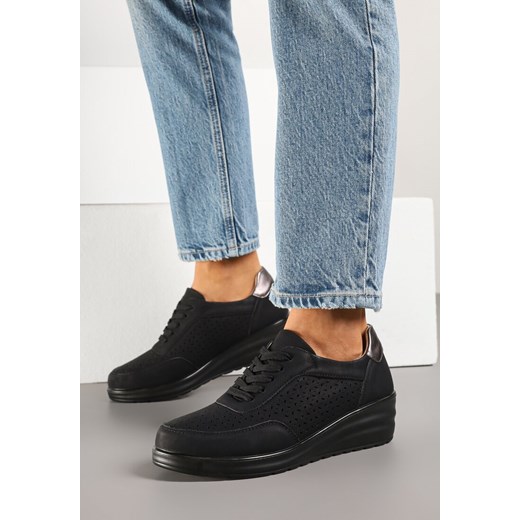 Czarne Sneakersy W Stylu Półbutów na Koturnie z Ażurową Cholewką Varzedi ze sklepu born2be.pl w kategorii Buty sportowe damskie - zdjęcie 179275736