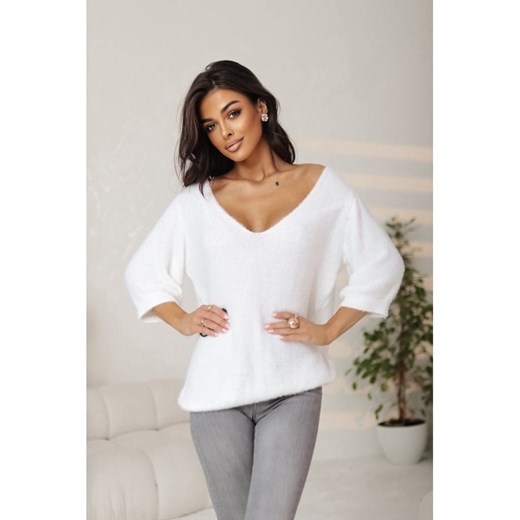 sweter damski z alpaki samanta polski producent j&k premium - ecru ze sklepu STYLOWO w kategorii Swetry damskie - zdjęcie 179282717
