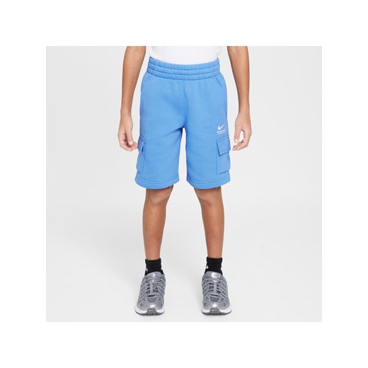 Spodenki typu cargo z dzianiny dla dużych dzieci (chłopców) Nike Sportswear - Niebieski ze sklepu Nike poland w kategorii Spodenki chłopięce - zdjęcie 179309107