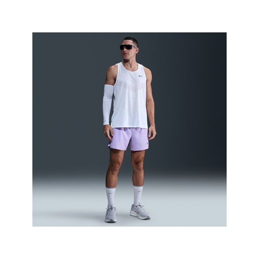 Męskie uniwersalne spodenki 2 w 1 Dri-FIT Nike Challenger 13 cm - Fiolet ze sklepu Nike poland w kategorii Spodenki męskie - zdjęcie 179309187