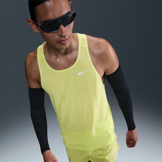 T-shirt męski Nike sportowy z krótkim rękawem