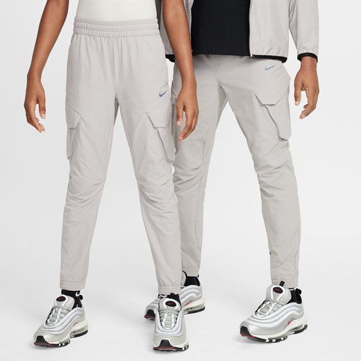 Spodnie męskie Nike sportowe 