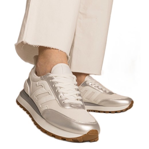 Białe-srebrne sneakersy damskie sportowe ze sklepu ButyModne.pl w kategorii Buty sportowe damskie - zdjęcie 179312535