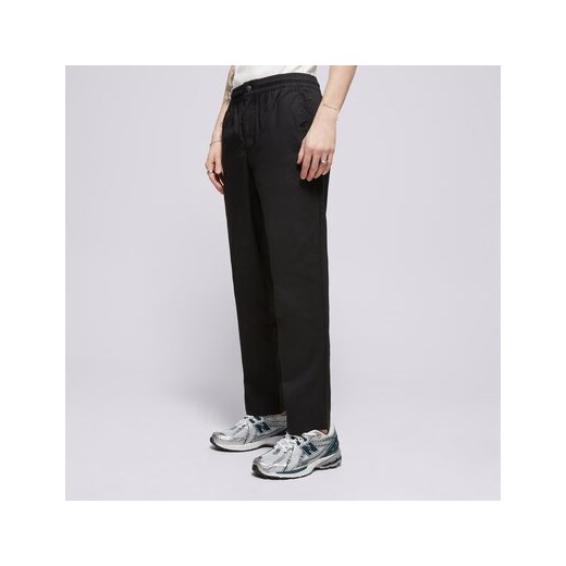 NEW BALANCE SPODNIE ICON TWILL TAPERED ze sklepu Sizeer w kategorii Spodnie męskie - zdjęcie 179330197